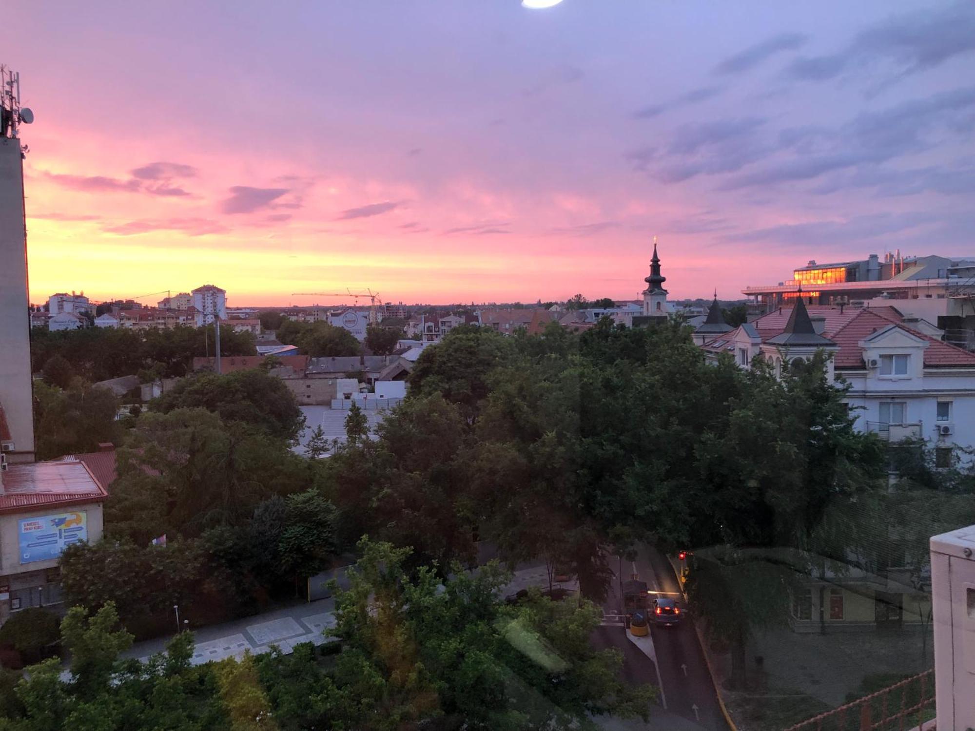 City Sunset Studio Subotica Exterior photo